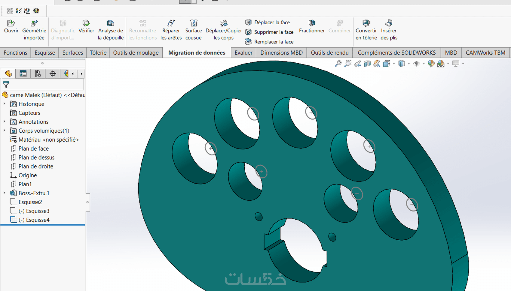 تصميم جزء1 ميكانيكي ثلاثي الأبعاد من رسم على Solidworks خمسات